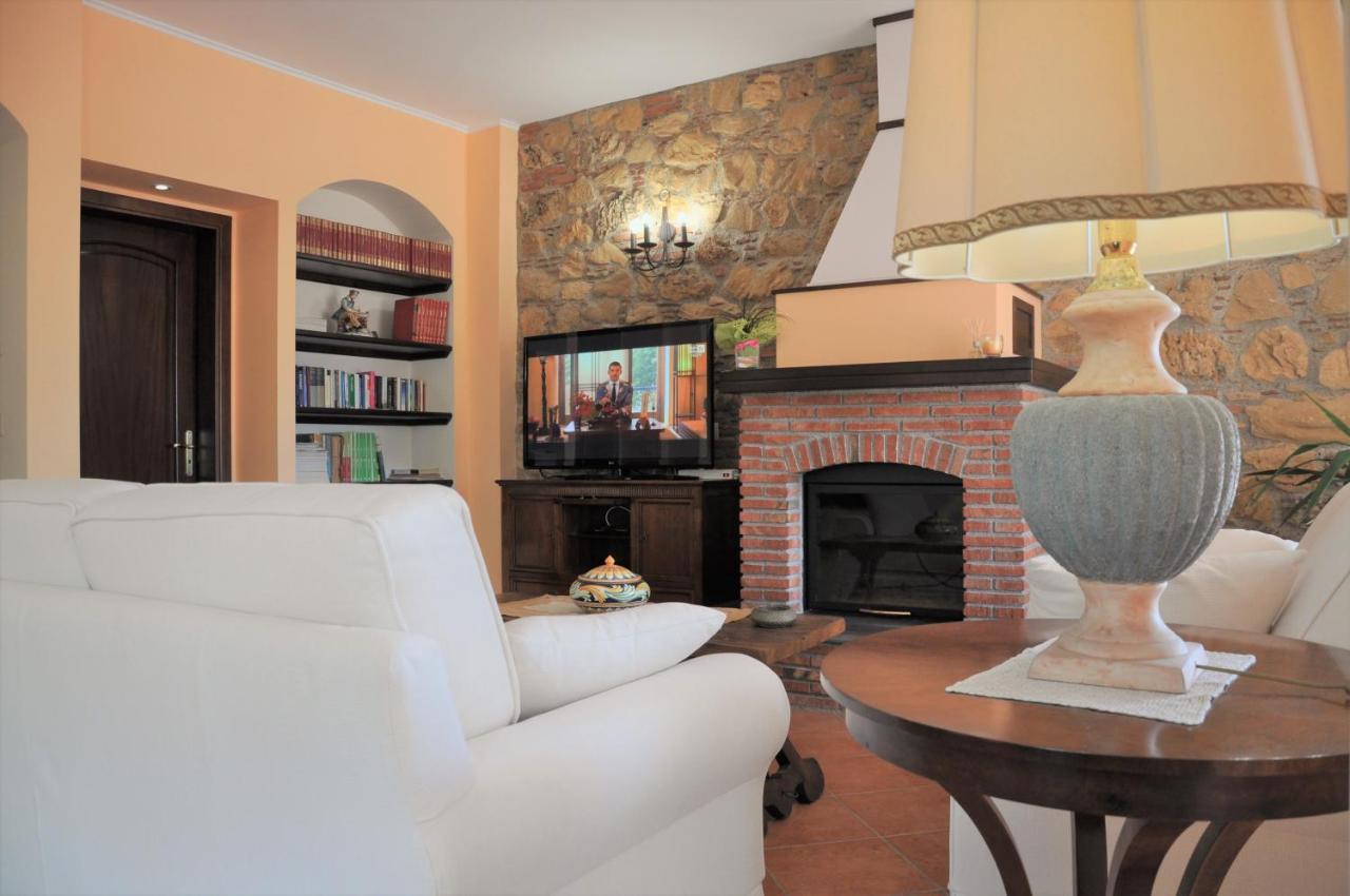 Gramati Villa Savoca